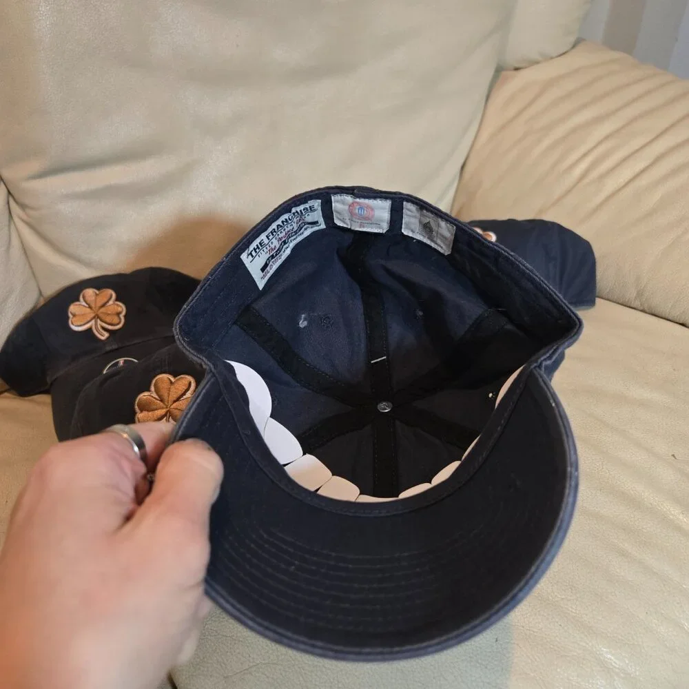 ☘️'NWT Notre Dame Fighting Irish Twins Enterprise Franchise Fitted Hat Small